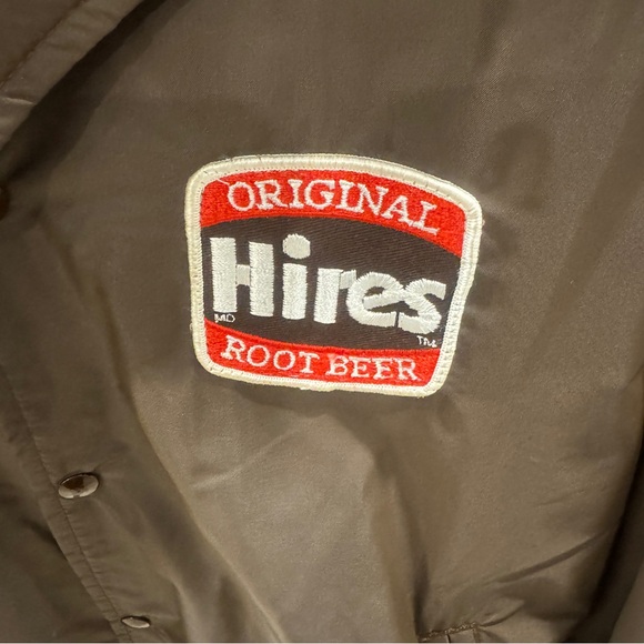 Vintage Men’s Brown L Wind breaker style nylon Hires Rootbeer Delivery Jacket - Picture 2 of 9